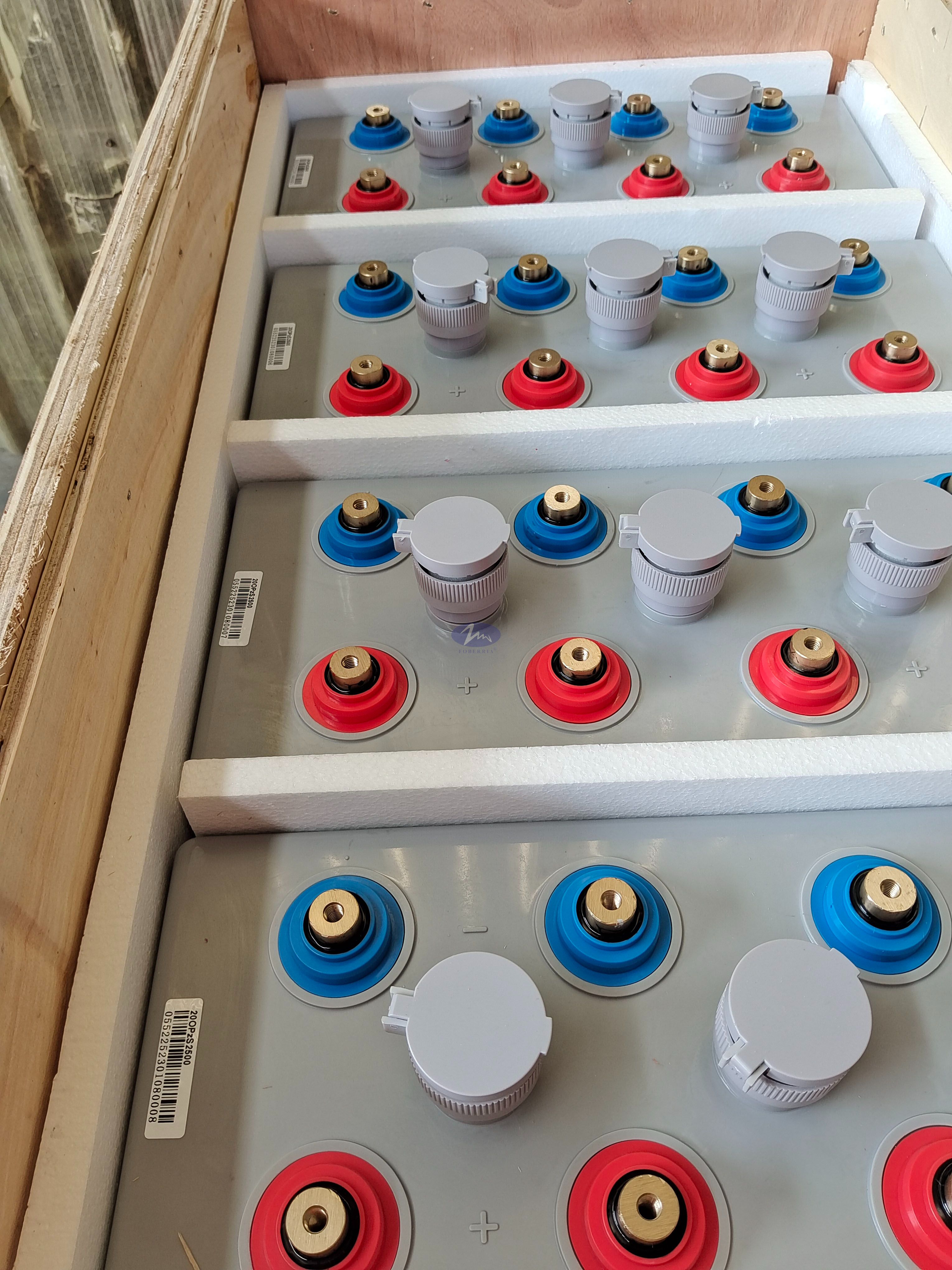 富液式铅酸管式 VRLA Opzs 电池 2V 2000 Ah